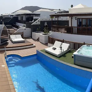 64, Vista Lobos, Private Heated Pool X Jacuzzi, Playa Blanca (Lanzarote)