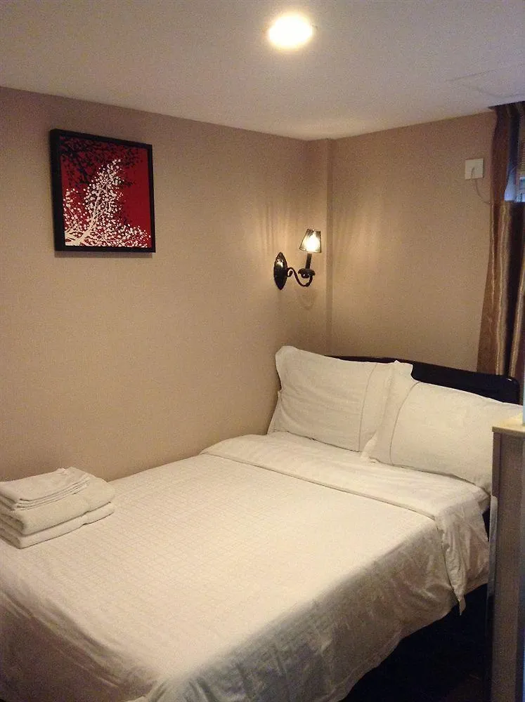 California Hotel Hongkong