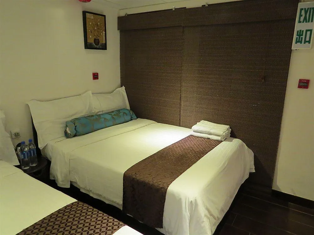 California Hotel Hongkong 2*,