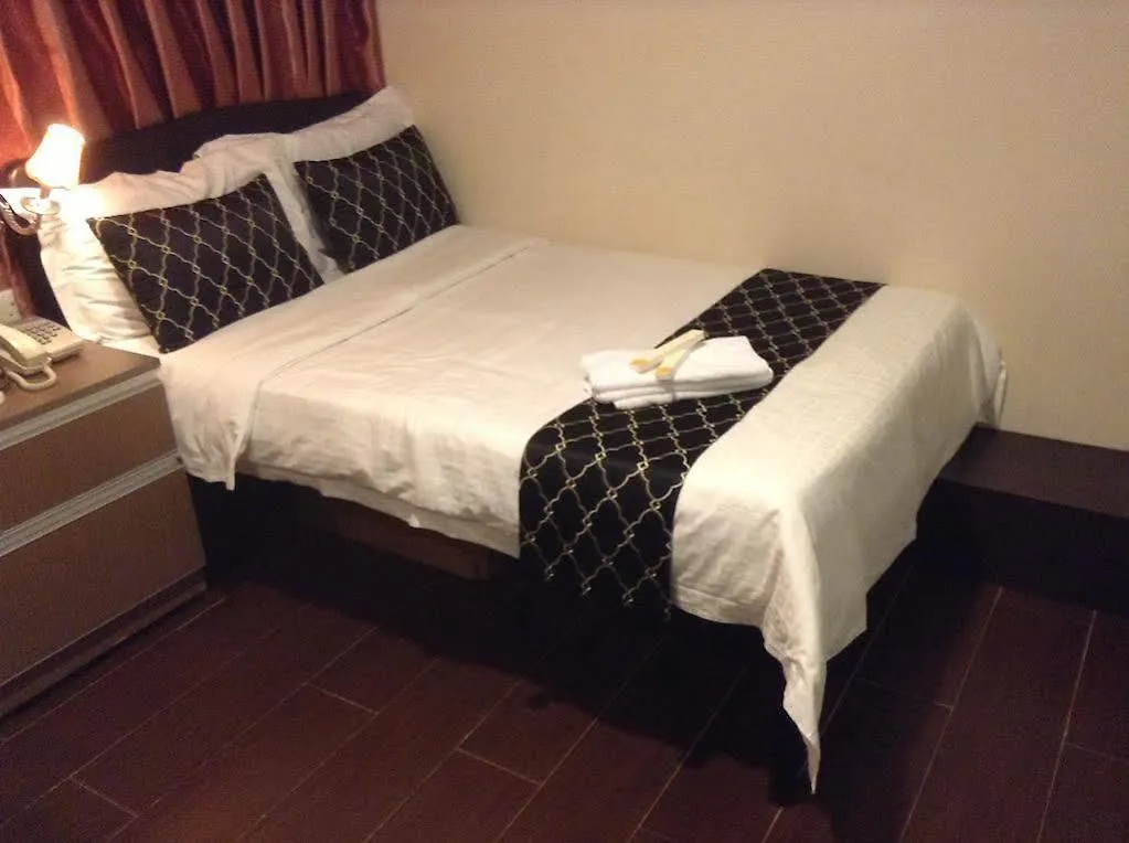 California Hotel Hongkong