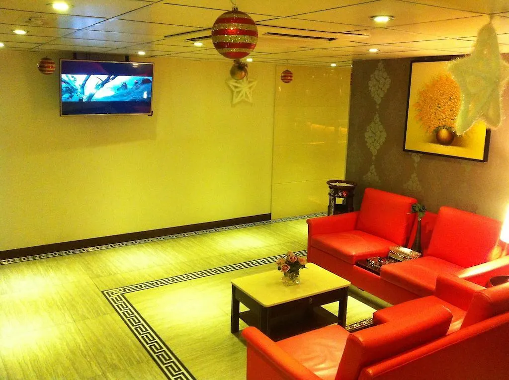 California Hotel Hongkong 2*,