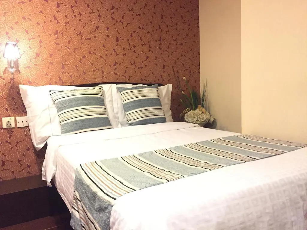 California Hotel Hongkong 2*,